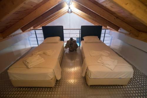 Odysseos St. Loft