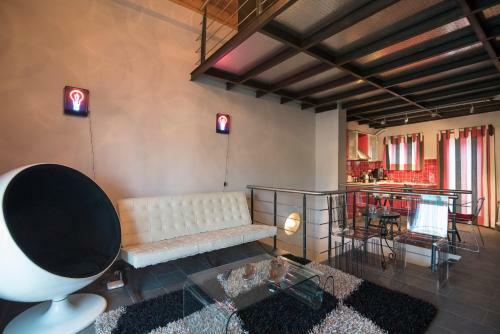 Odysseos St. Loft