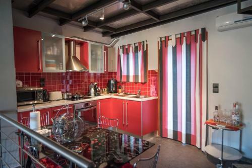 Odysseos St. Loft