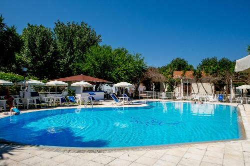 Kalamitsi Beach Camping Village