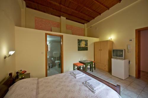 Hostal Katerina Traditional Rooms