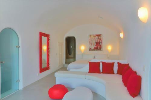 Trieris Villa & Suites
