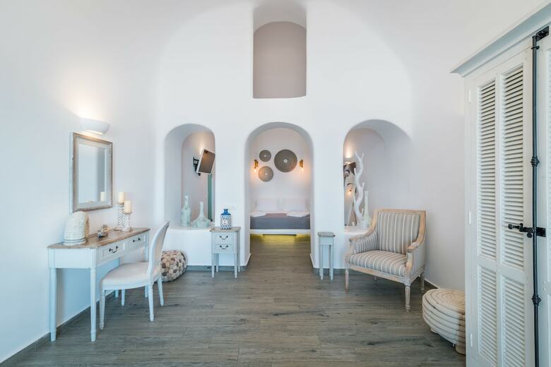 Hotel Angel Luxury Suites