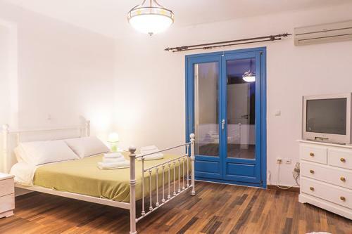 Polos Villa