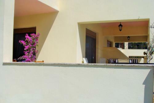Sea View House