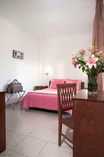 Stratos Hotel