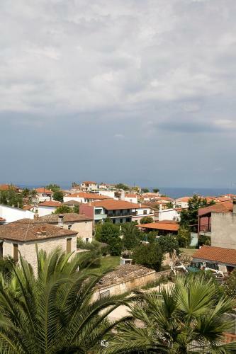 Stratos Hotel