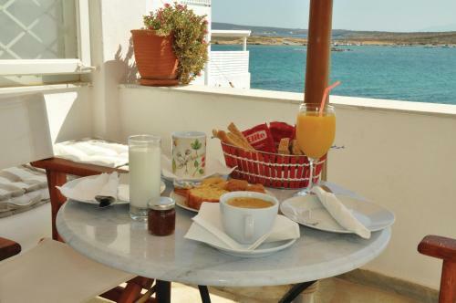 Hostal Bocamviglies By The Sea