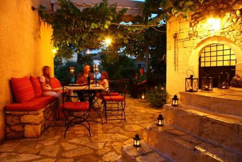 Villa Polyxeni Apartments