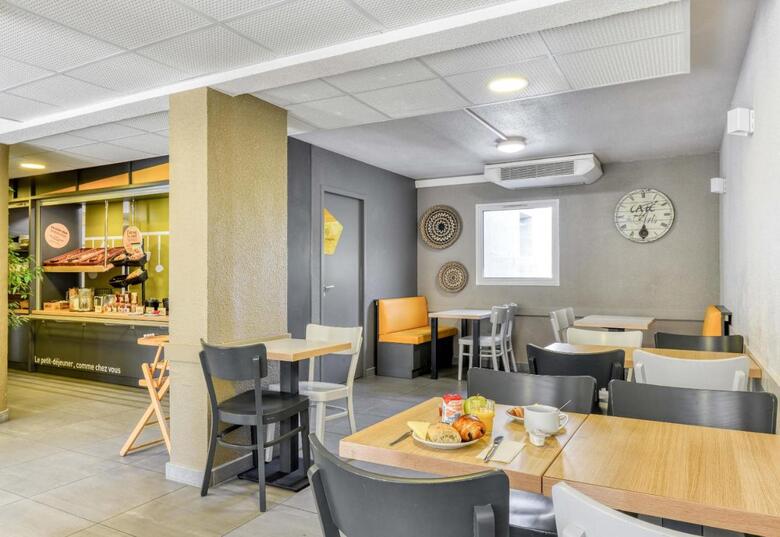 Hotel B&B H�tel Narbonne (2)