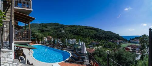 Aparthotel Enetiko Resort