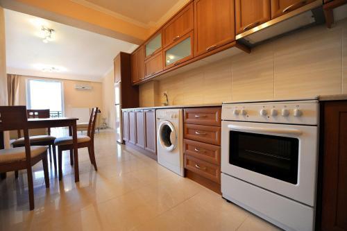 Dionysos Luxury Apartments