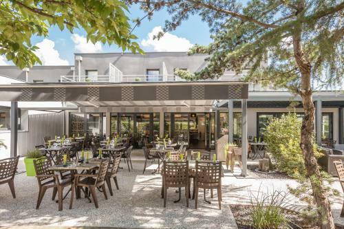 Hotel Au Comt� D'ornon H�tel & Spa