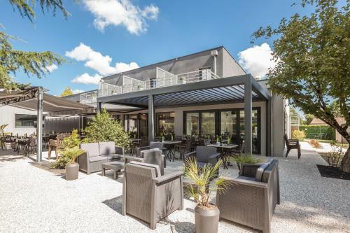 Hotel Au Comt� D'ornon H�tel & Spa