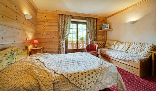 Logis Hotel Les Sapins