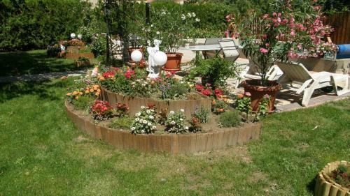 Hostal Marika Vend�gh�z