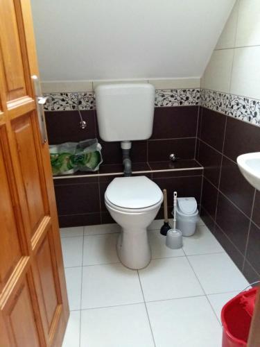 B.�.zs. Apartman