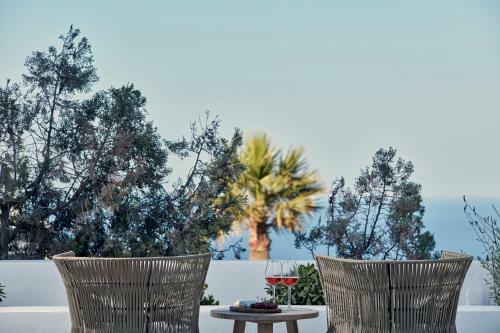 Hostal Callia Retreat Suites - Adults Only