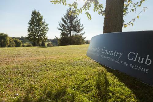 Hotel H�tel R�sidence Normandy Country Club