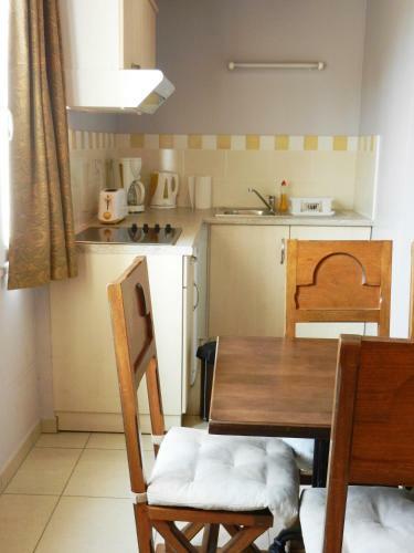 Hotel H�tel R�sidence Normandy Country Club