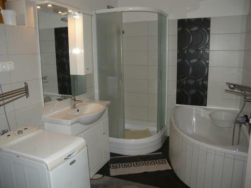 Apartment Balatonmariafurdo 7