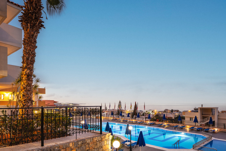 Aparthotel Koni Village Hotel