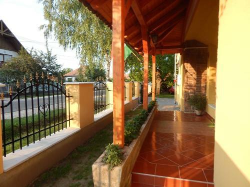 Erzs�bet Apartman Balatonlelle