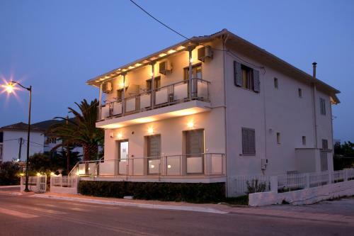 Hostal Savinos Rooms