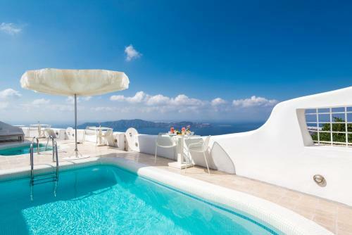 Hotel White Santorini Suites & Spa