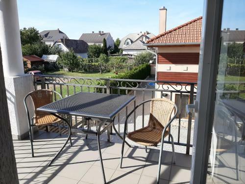 Familia Apartmanh�z