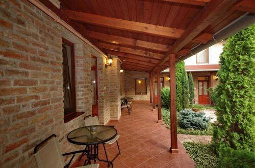 Var�zsk? Apartmanh�z