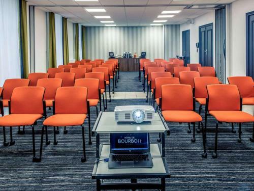 Hotel De Bourbon Grand Hotel Mercure Bourges