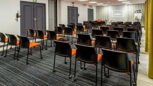 Hotel De Bourbon Grand Hotel Mercure Bourges