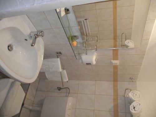 Hostal Mediterr�n Vend�gh�z