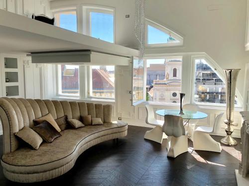 Enzo Capo Luxury Apartments