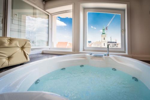 Enzo Capo Luxury Apartments