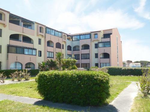Apartment Front De Mer.8