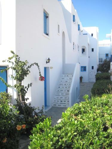 Dilino Hotel Studios
