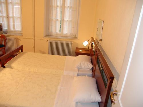 Hostal Guest Rooms Drakopoulos