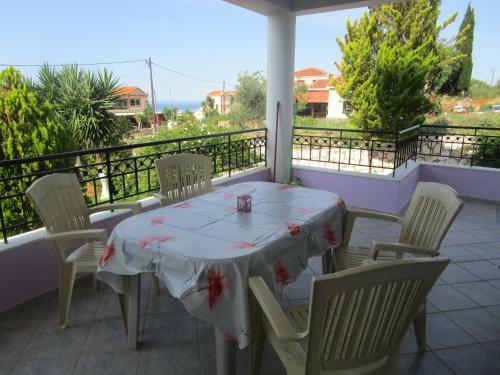 Faros Apartments