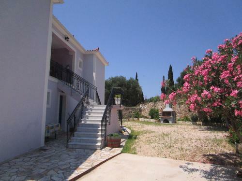 Faros Apartments