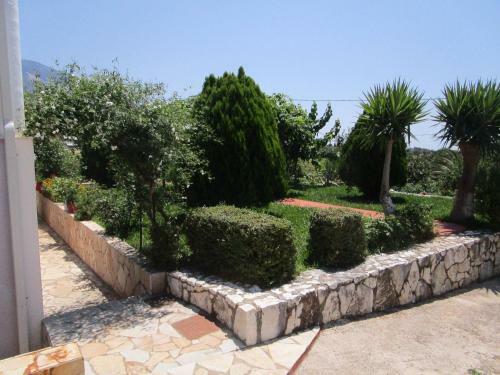 Faros Apartments
