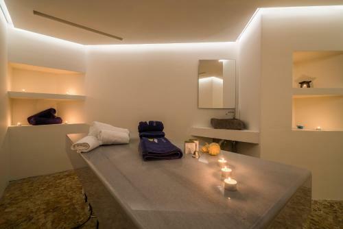Hotel Caravel Suites - Adults Only