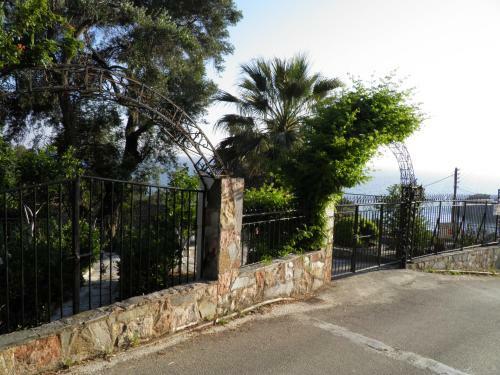 Akis Apartments