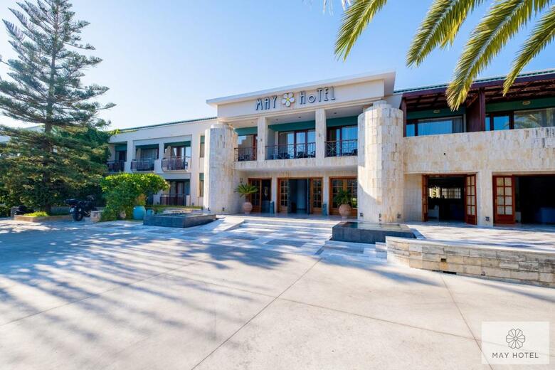 May Beach Hotel