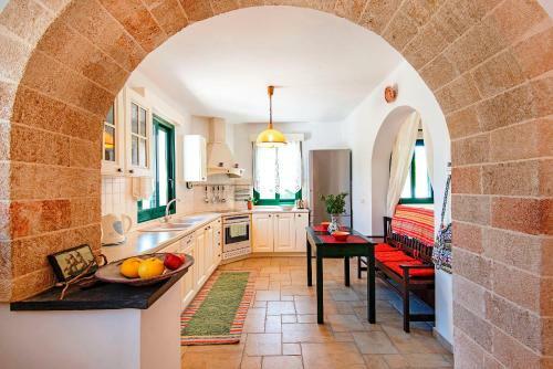 Villa Akti