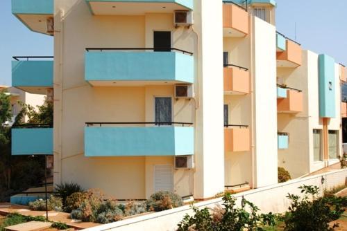 Sunshine Apartments