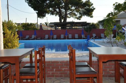 Aparthotel Tassos Apartments
