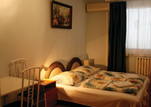 Mary-ann Non-stop Apartments