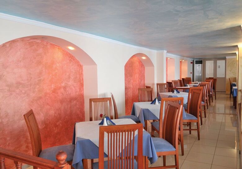 Hotel Corfu Maris